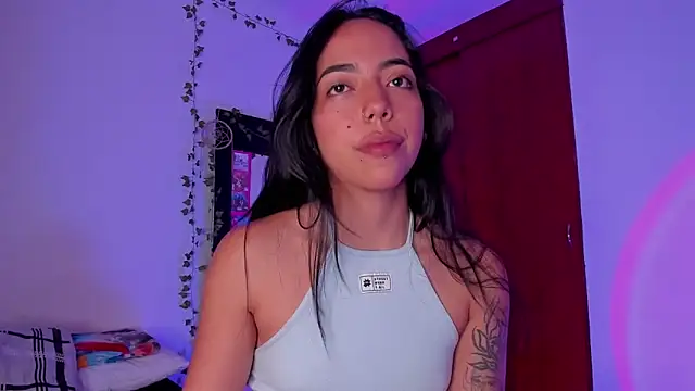 little_kayla_ - Little_kayla_'s free webcam