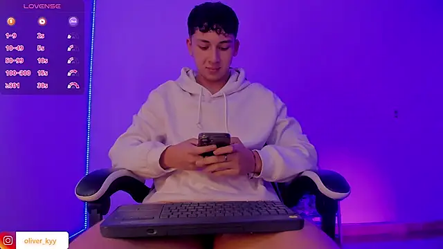 oliver_kyy webcam