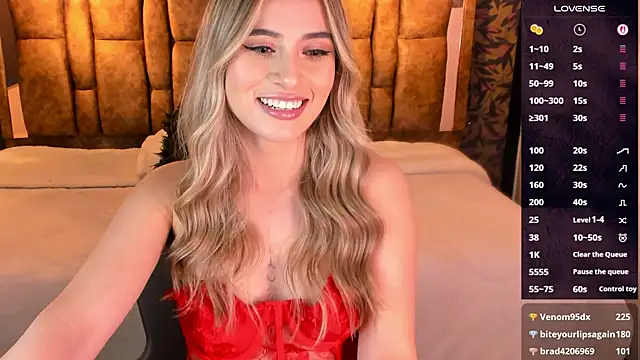 KiaraCarter from StripChat