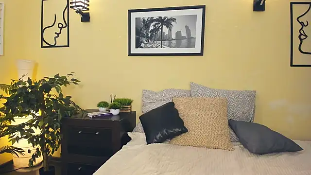 Live Sex Chat with exposed_lizzy (@exposed_lizzy)