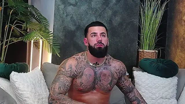 masterkingofmusclee webcam