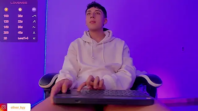 oliver_kyy webcam