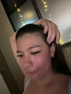 Alyshanon18's Stripchat show and profile