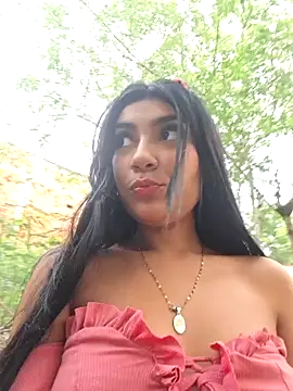 Webcam Model (Sweed-virgin-pussy) is live