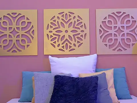 Pettite_Alice webcam