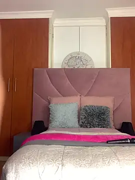 Webcam Model (VeryGoodBadGirl1)  is live.Free join now!