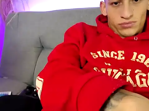 masterblue_hot - Masterblue_hot's free webcam