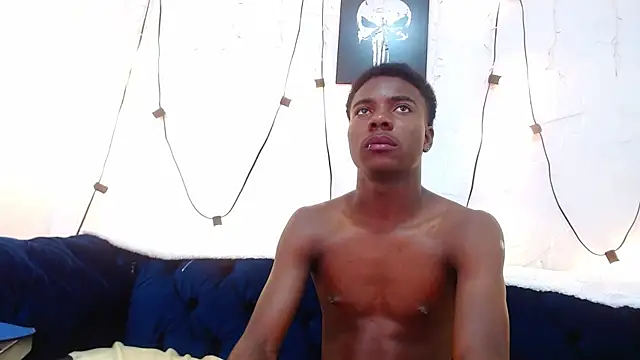 NoahJhonson69 webcam