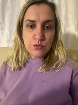 Bia_sexynovaes webcam