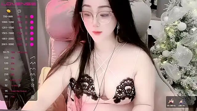 Monica-666888- webcam