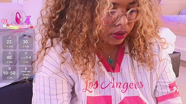 _nickypurple_ webcam