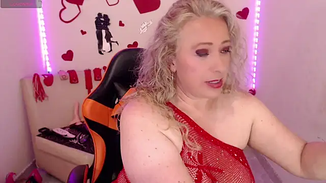 sofiacurvy_45 webcam