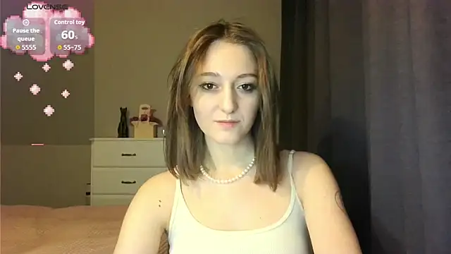 white_liillyy webcam