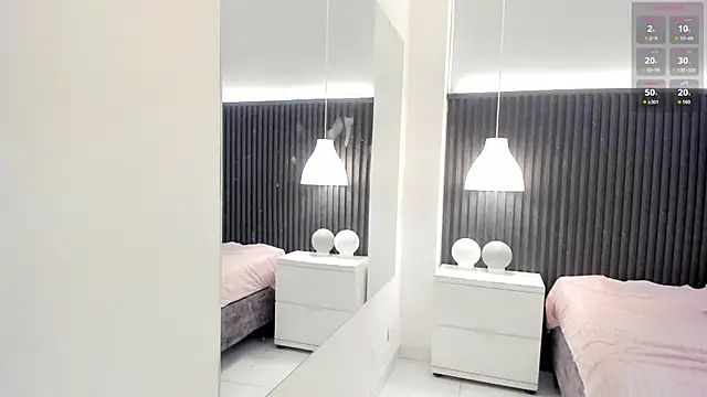 aisha_loren (F teen) - Finger my pussy 💦