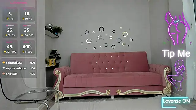 BelovedKhlloee webcam