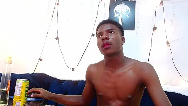 NoahJhonson69 webcam