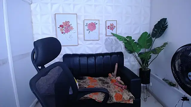 Valentinaa_mature webcam