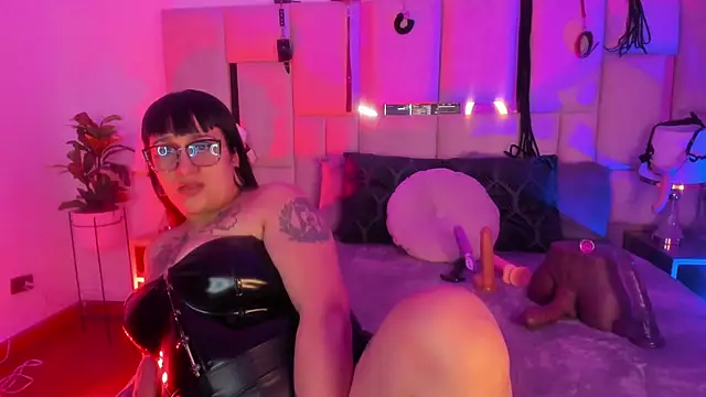 Violett_Sinclair webcam