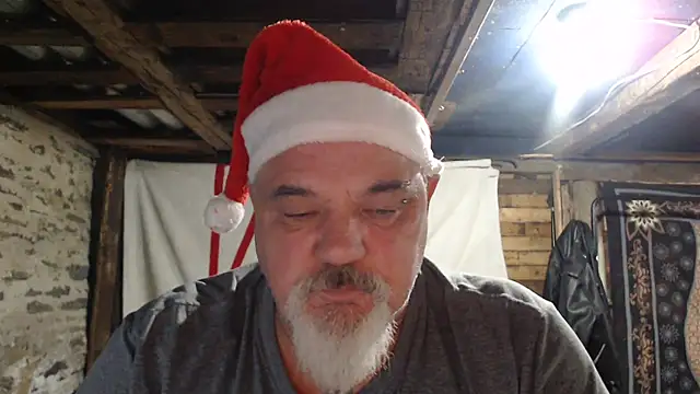 Newfiesausage1972 webcam