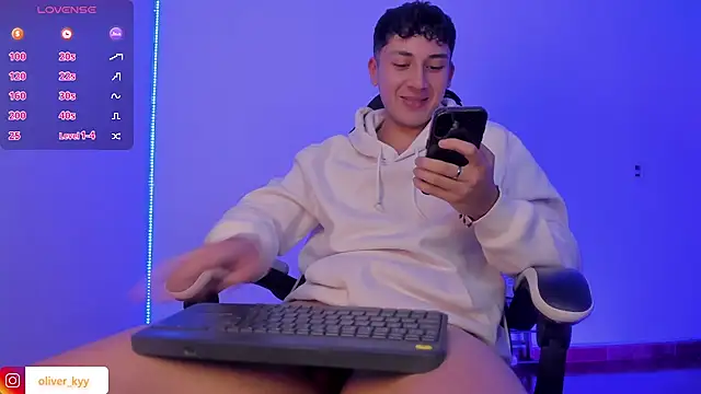 oliver_kyy webcam