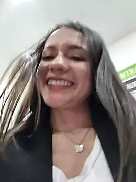 CHARLOTTE__05 webcam