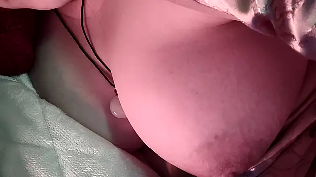 AngelwithEcup webcam