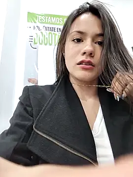 CHARLOTTE__05 webcam