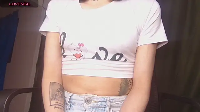 Scarlett_crastrawberry webcam