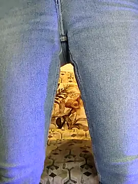 Webcam Model (Melody87)  is live.Free join now!