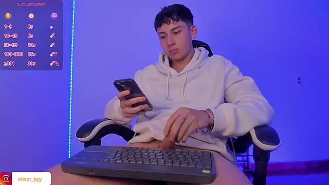 oliver_kyy webcam