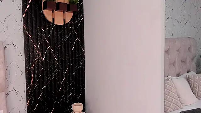 MadisonnLee webcam stripchat model stream image