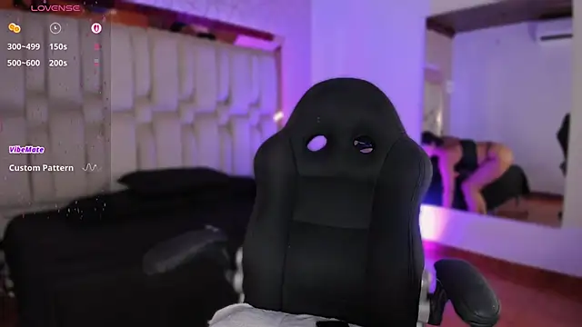 Kleverly_Manson1 webcam