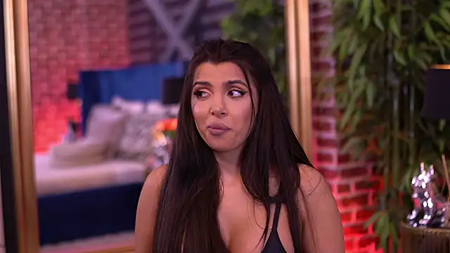 NicoleCellini webcam