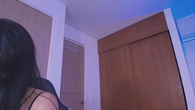 ArianaReynoldss webcam