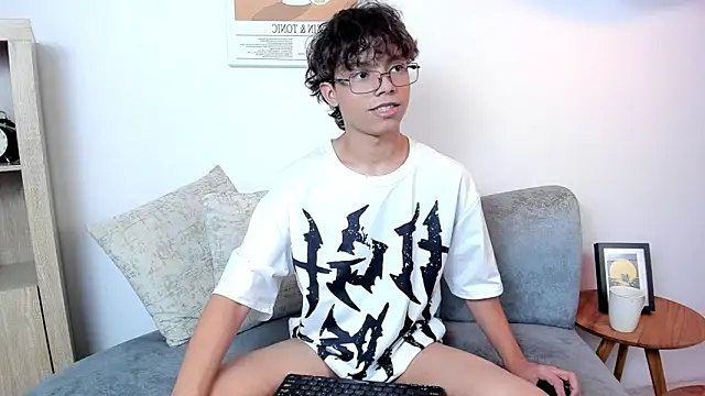 Honeymoon_sariel webcam