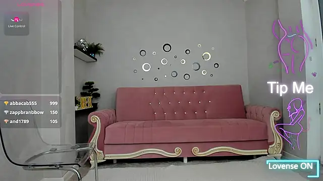 BelovedKhlloee webcam