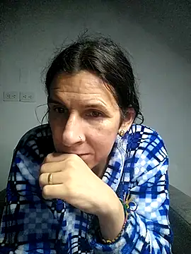 Cameron_puppy webcam