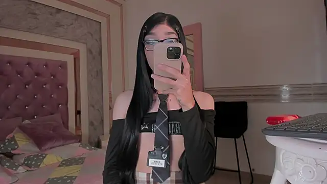 Bonnie_Luxury webcam