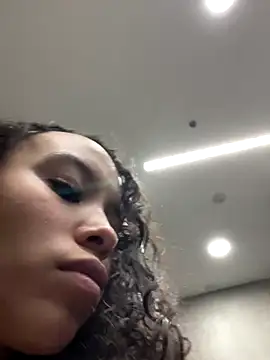 marieleon (G young) - I'll show you my tits in public