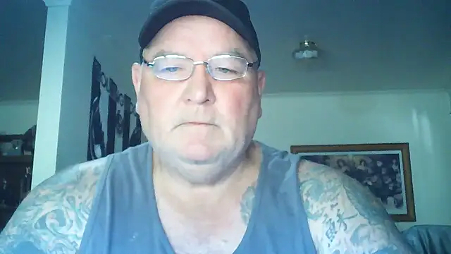 KINKYBLUEYES69 webcam