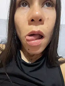 dominantandsubmissiveshow (G young) - Plug anal + Naked + horny girl