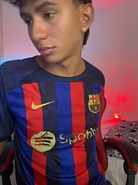 leonarrrd_01 (M young) - jerk off and ride dildo