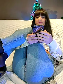 Webcam Model (Melody87)  is live.Free join now!