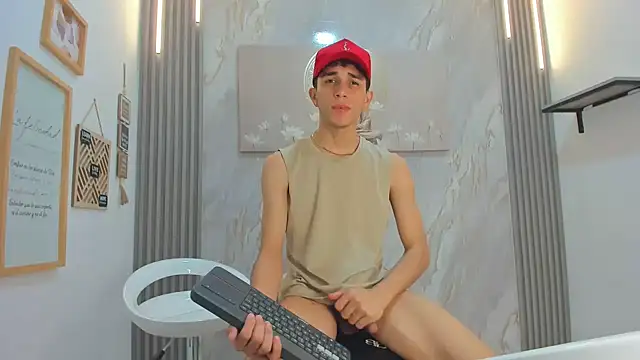 BOYS_OF_MILAMBER webcam