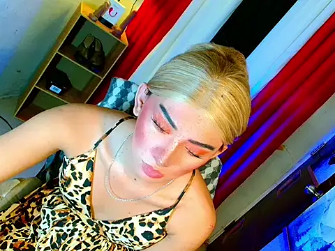 HOLLYWOOD_QUEEN_88 webcam