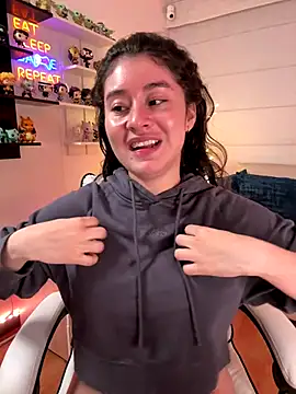 Sharon_07's Stripchat show and profile