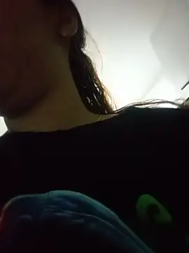 emy_ross_ (F teen) - Squirt + Domi control