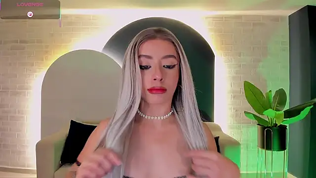 IsabellaMoreau webcam