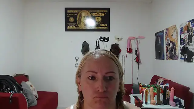 emperabigbootybigass webcam