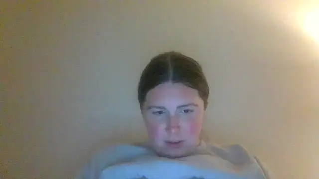 CherryJuneExperience webcam